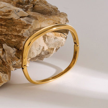 Freja Oval Bracelet