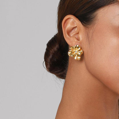 Solene Floral Earrings