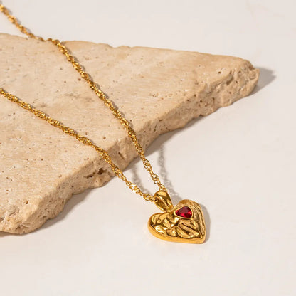 Vespera Love Necklace