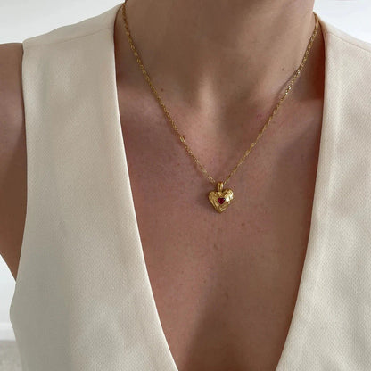 Vespera Love Necklace