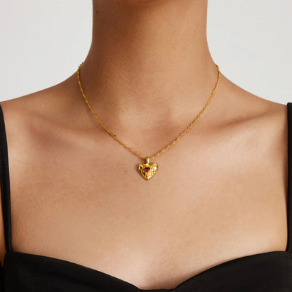 Vespera Love Necklace
