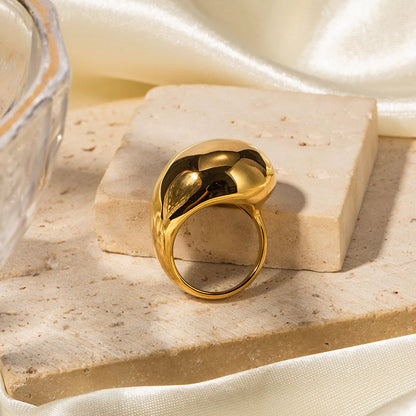 Nives Ring