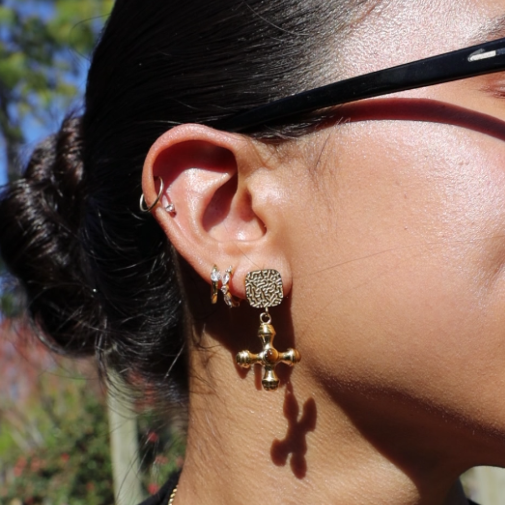 Birdie Gold Earrings