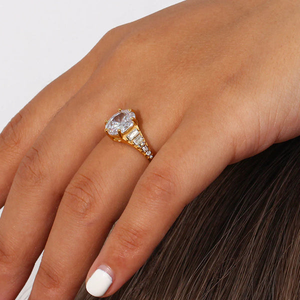 Saira Diamond Ring