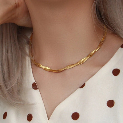 Elspeth Twist Necklace