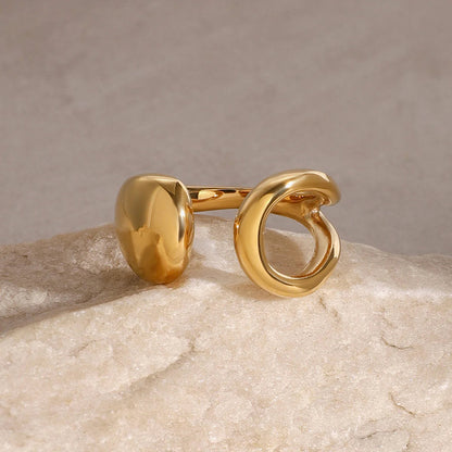 Nellie Ring