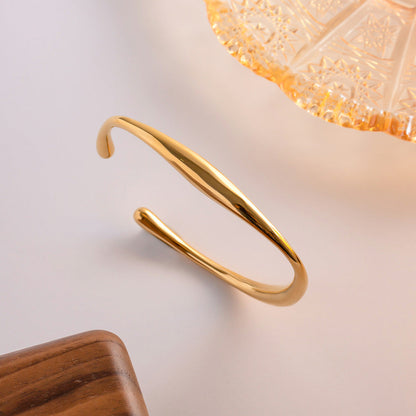 Ottilie Gold Bangle