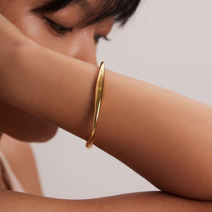 Ottilie Gold Bangle