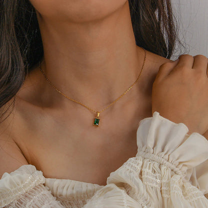 Aveline Necklace