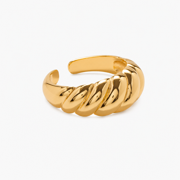 Liorah Twisted Ring
