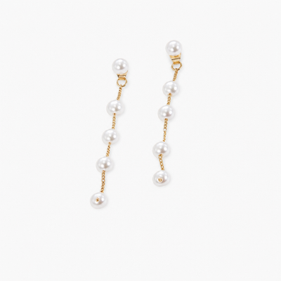 Saanvi Pearl Earrings